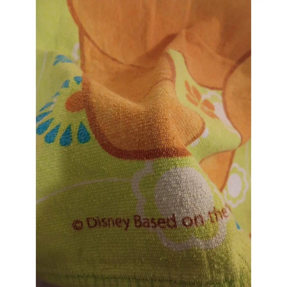 Disney Winnie the‎ Pooh Beach Towel Lime Green Floral Kids Bath Pool Towel